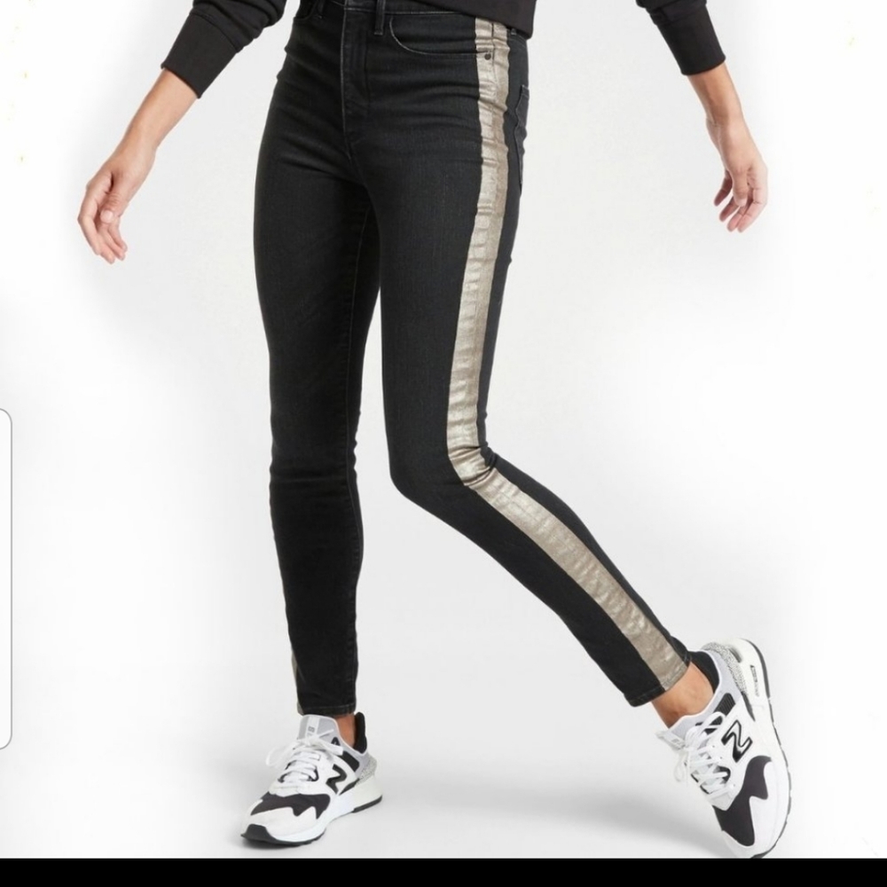 *MAKE AN OFFER*EUC Athleta Sculptek Metallic Stripe Jean 8P